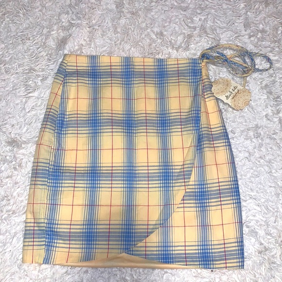 🌷NWT Altar’d State Dev Plaid Skirt🌷 - Picture 2 of 4
